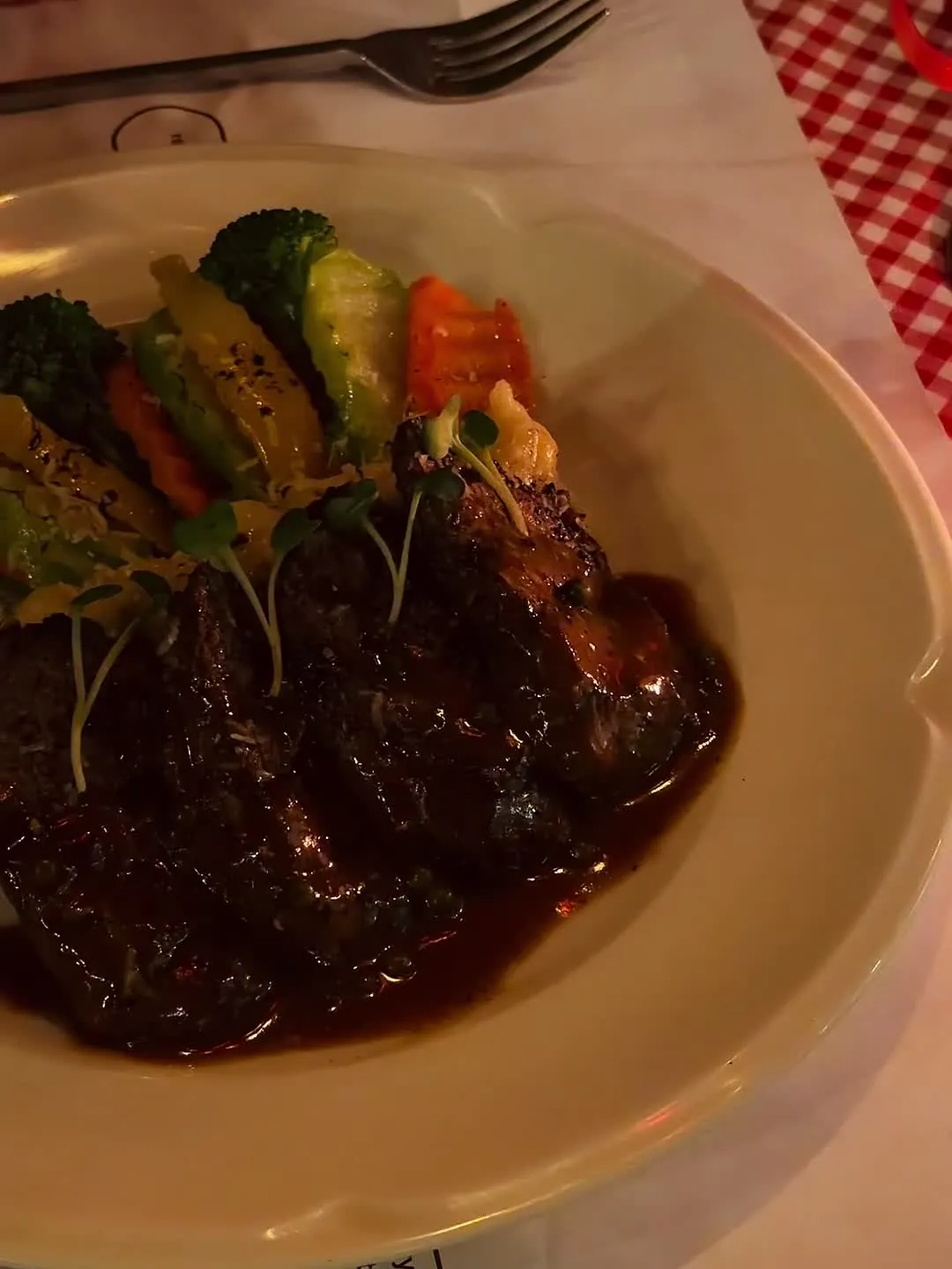 Filetto al Pepe with peppercorn sauce and vegetables